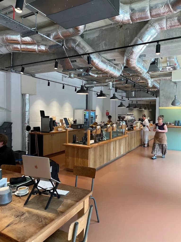 Monmouth Coffee Company (Bermondsey) specialty coffee shop in London - photo 4