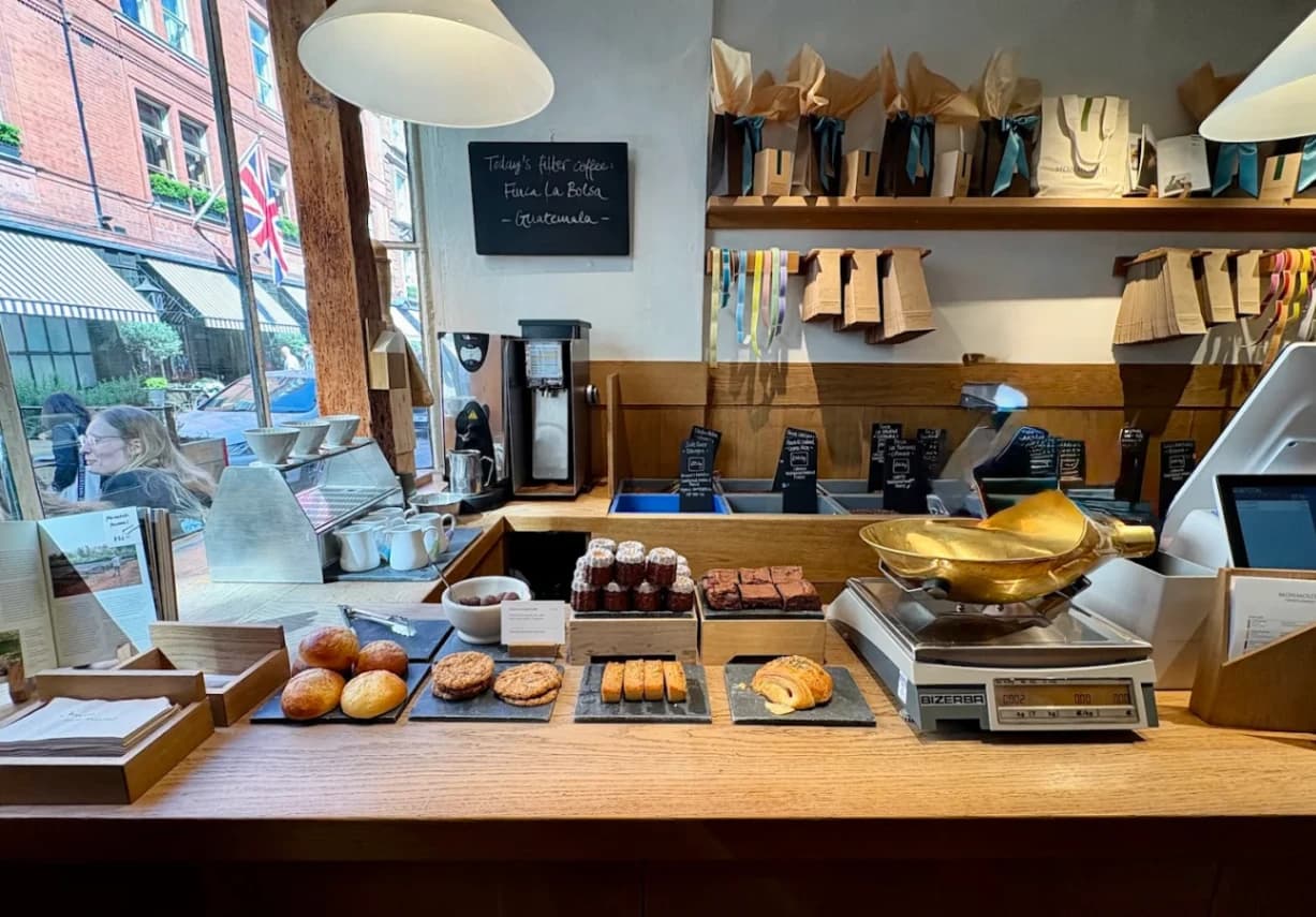 Monmouth Coffee Company (Covent Garden) specialty coffee shop in London - photo 3