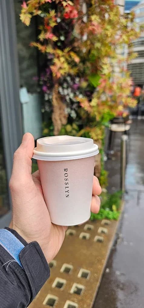 Rosslyn (116 Cannon St) specialty coffee shop in London - photo 4