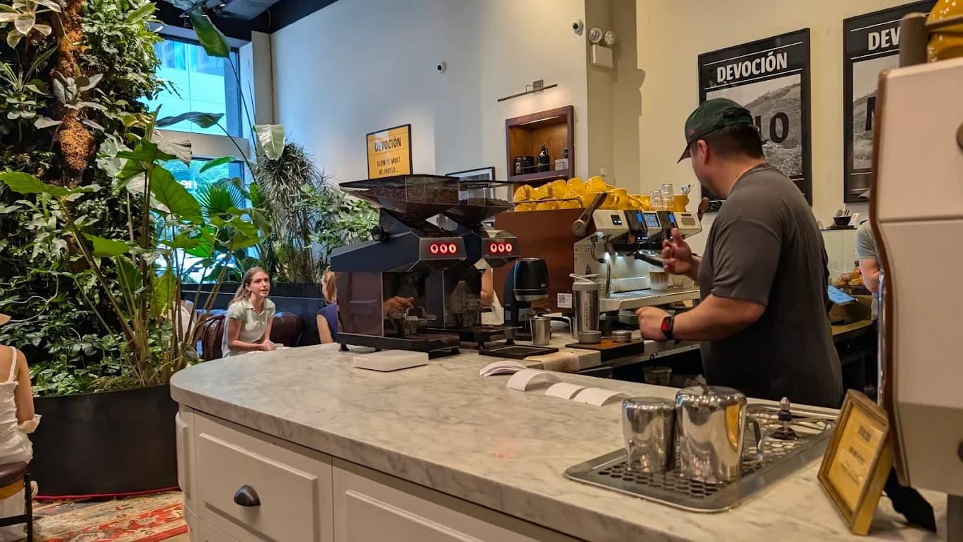 Devoción Midtown specialty coffee shop in New York - photo 6