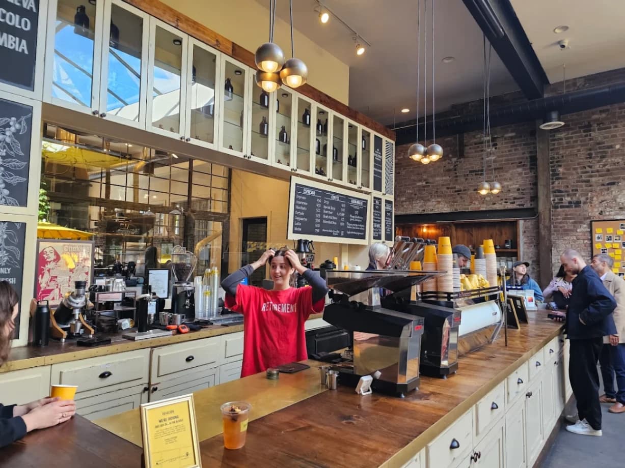 Devoción Williamsburg specialty coffee shop in New York - photo 4