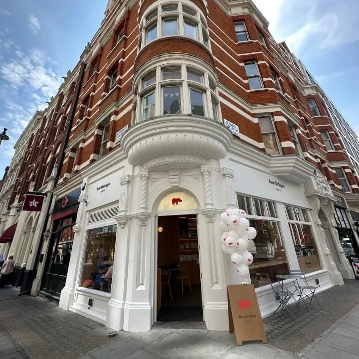 Kiss the Hippo (Fitzrovia Corner) specialty coffee shop in London - photo 6