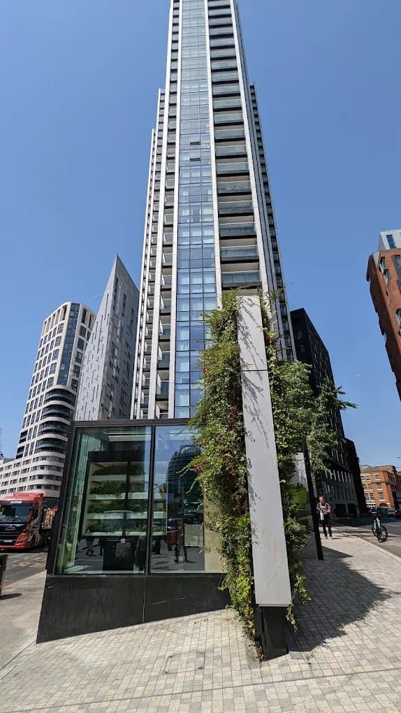 Kiss the Hippo (Shoreditch) - specialty coffee shop in Shoreditch