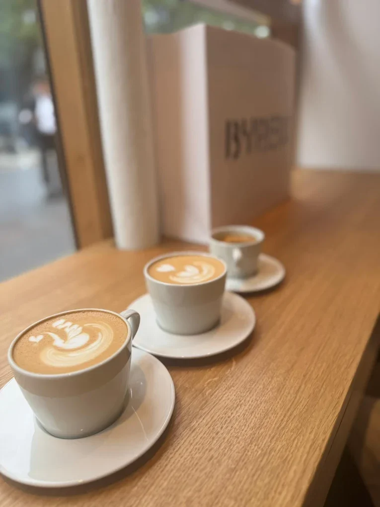 Kiss the Hippo (Spitalfields) specialty coffee shop in London - photo 5