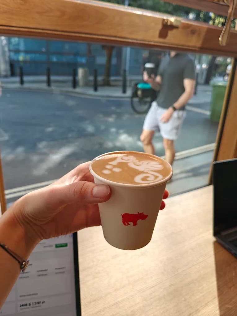 Kiss the Hippo (Spitalfields) specialty coffee shop in London - photo 8