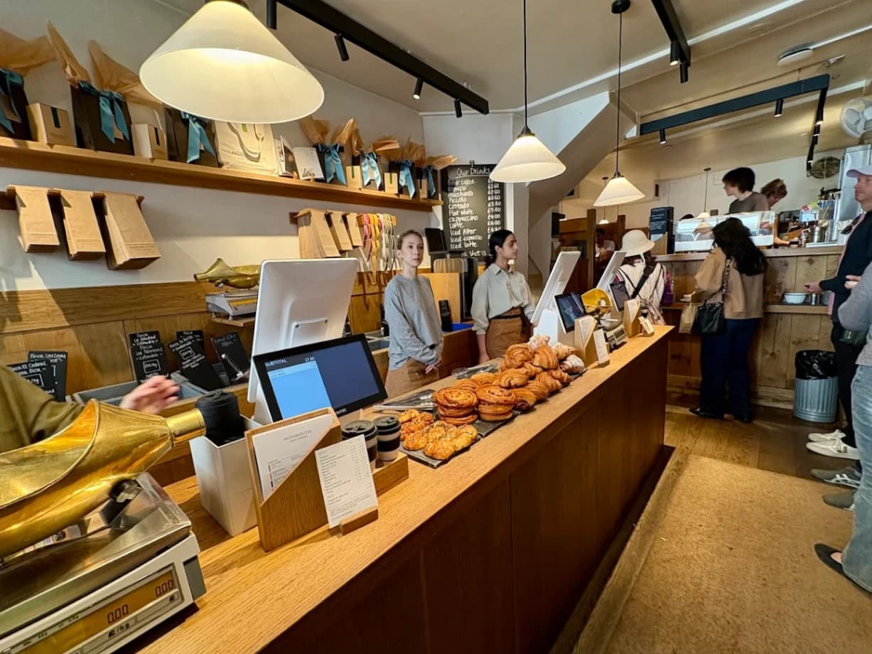 Monmouth Coffee Company (Covent Garden) specialty coffee shop in London - photo 8