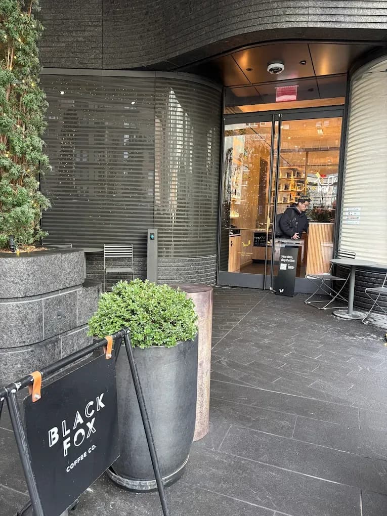 Black Fox (Chelsea) specialty coffee shop in New York - photo 12
