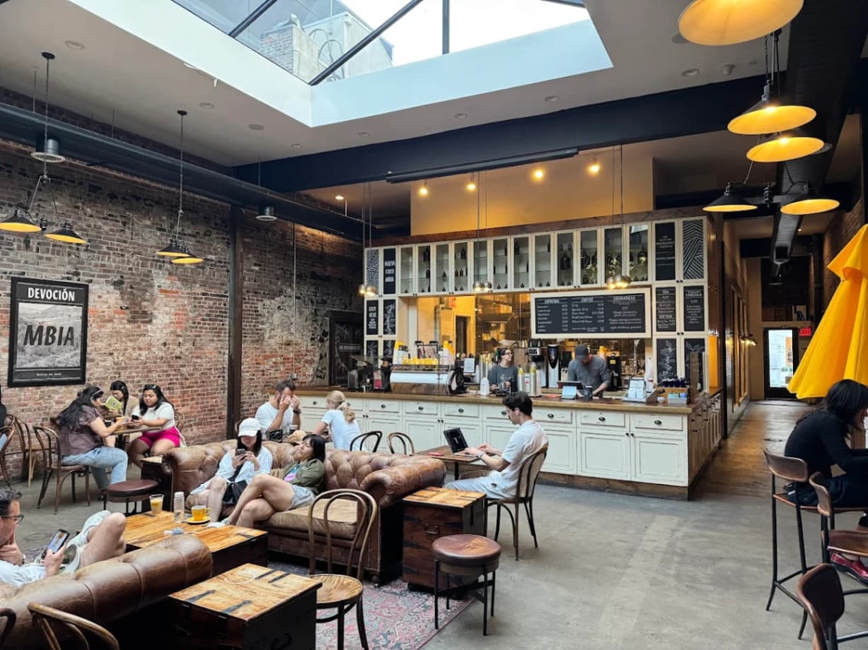 Devoción Williamsburg specialty coffee shop in New York - photo 6