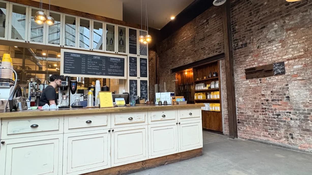 Devoción Williamsburg specialty coffee shop in New York - photo 7