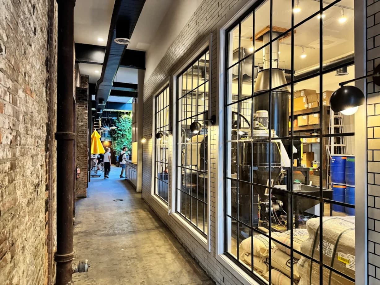 Devoción Williamsburg specialty coffee shop in New York - photo 8