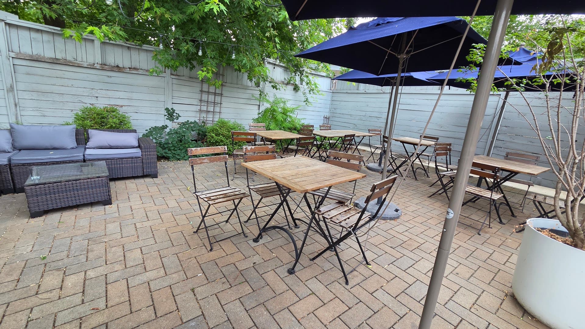Storefront of Cafe Domestique - Allen St., specialty coffee shop in Madison