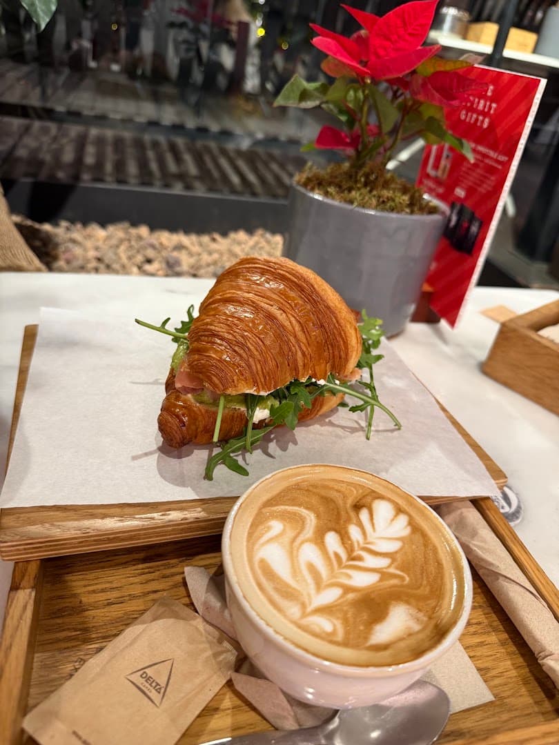 Delta Coffee House - Avenida da Liberdade - specialty coffee shop in Lisbon