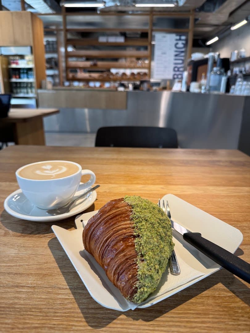 Coffee at TISSE Bakery Nusle, specialty coffee shop in Prague