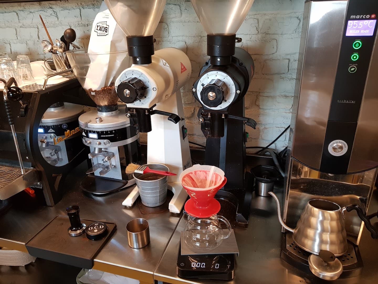 Boxx Coffee Roasters specialty coffee shop in Istanbul - photo 5