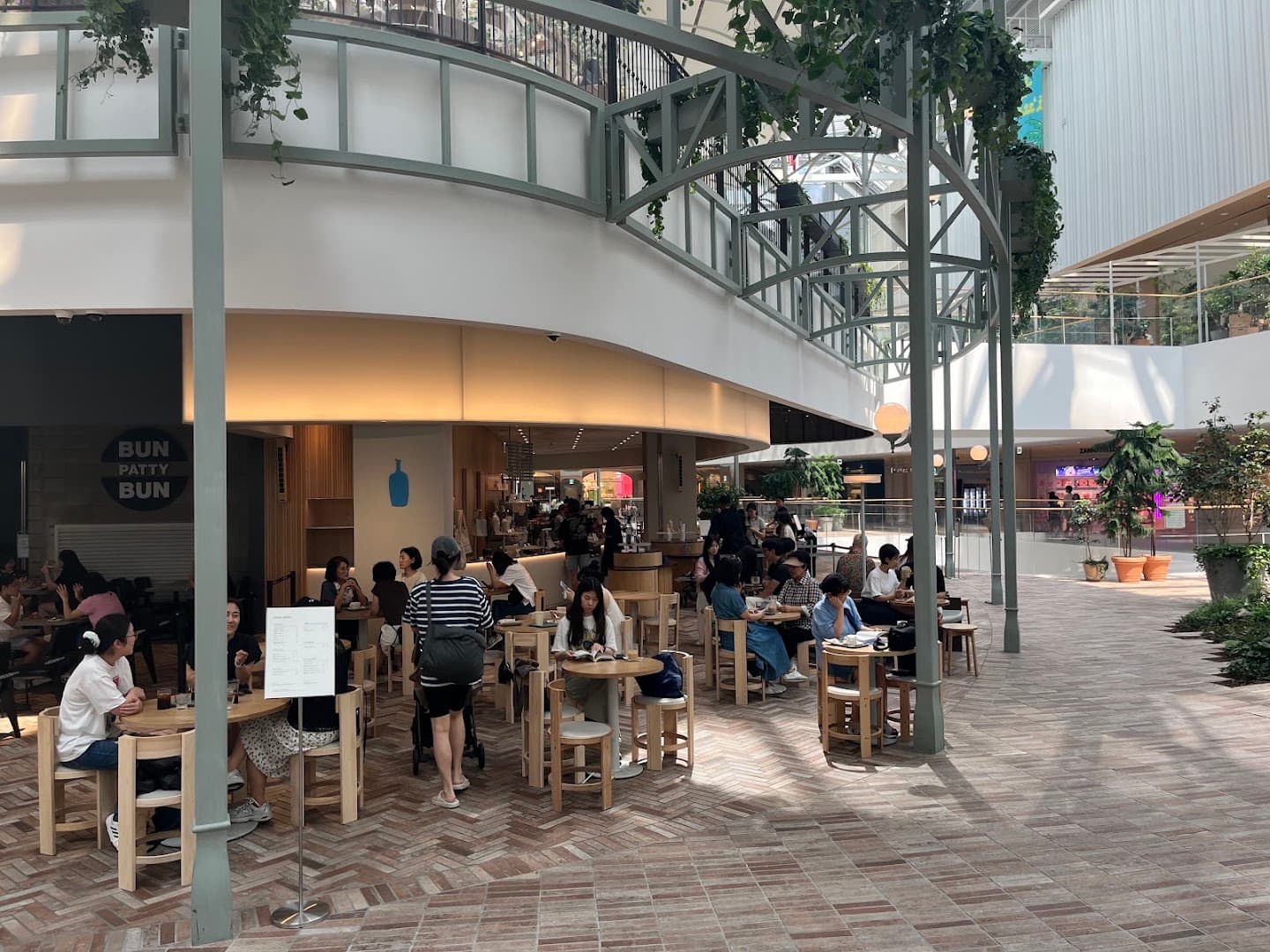 Blue Bottle Yeouido Cafe - specialty coffee shop in Seoul