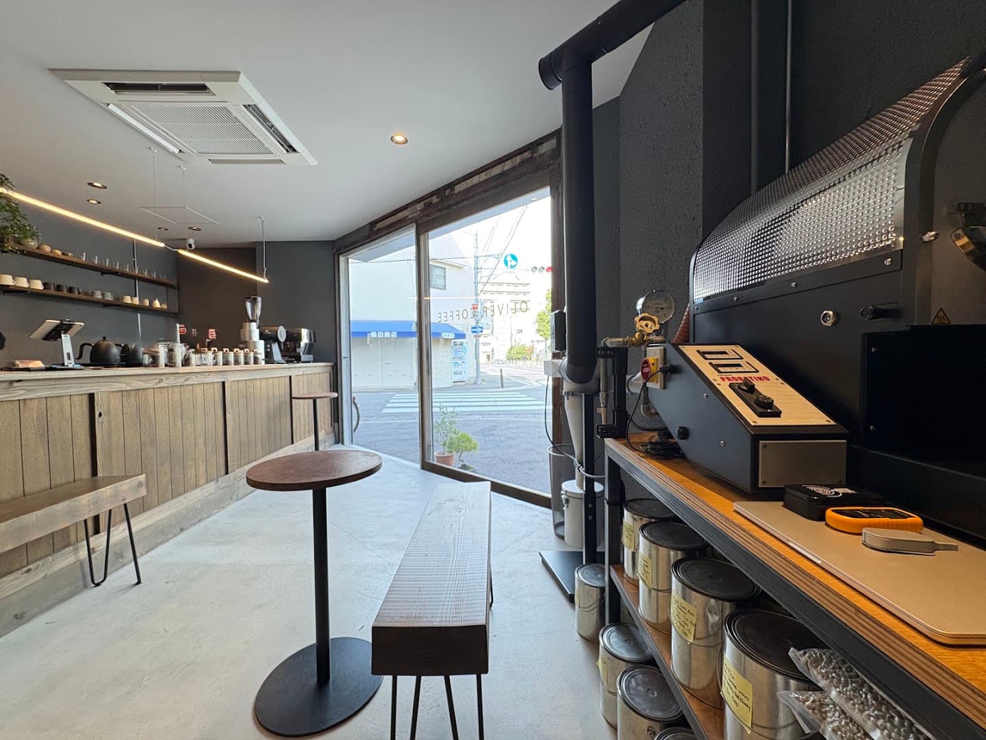 OLIVER COFFEE ROASTERS - specialty coffee shop in Osaka