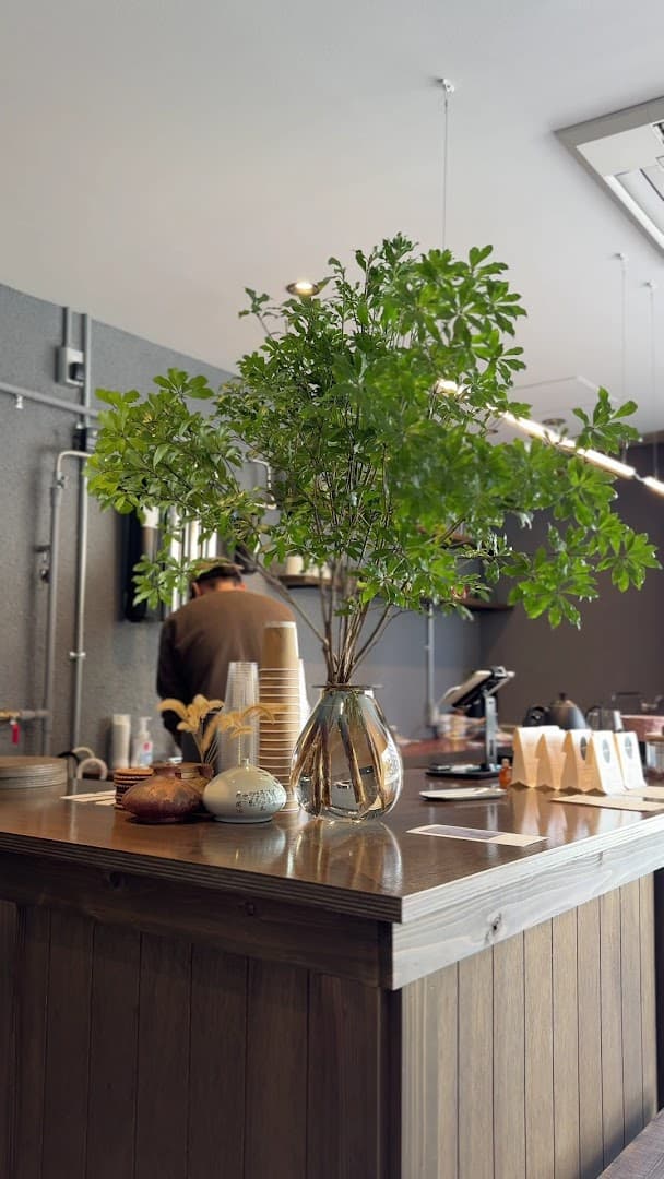 OLIVER COFFEE ROASTERS - specialty coffee shop in Osaka
