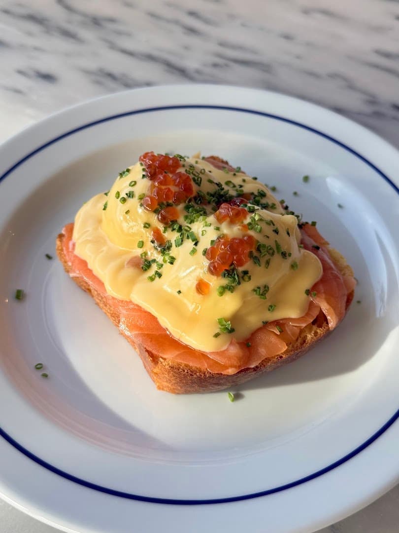 Liberty: brunch, coffee & books - specialty coffee shop in Lisbon