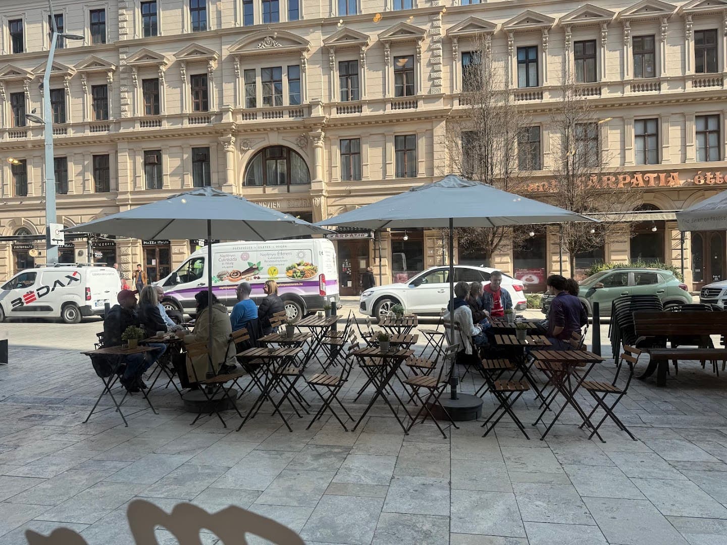 Madal Cafe specialty coffee shop in Budapest - photo 3