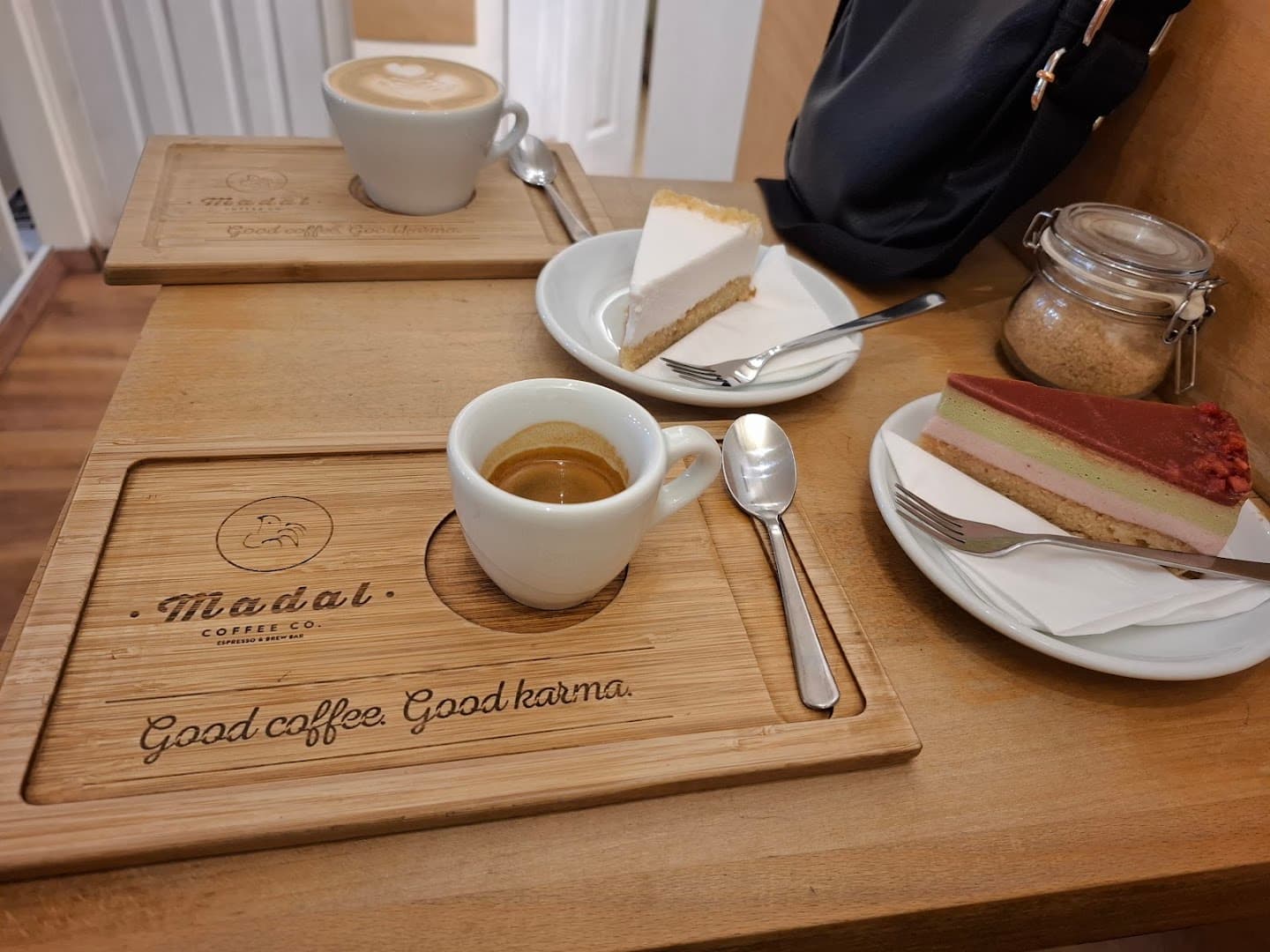Madal Cafe specialty coffee shop in Budapest - photo 5