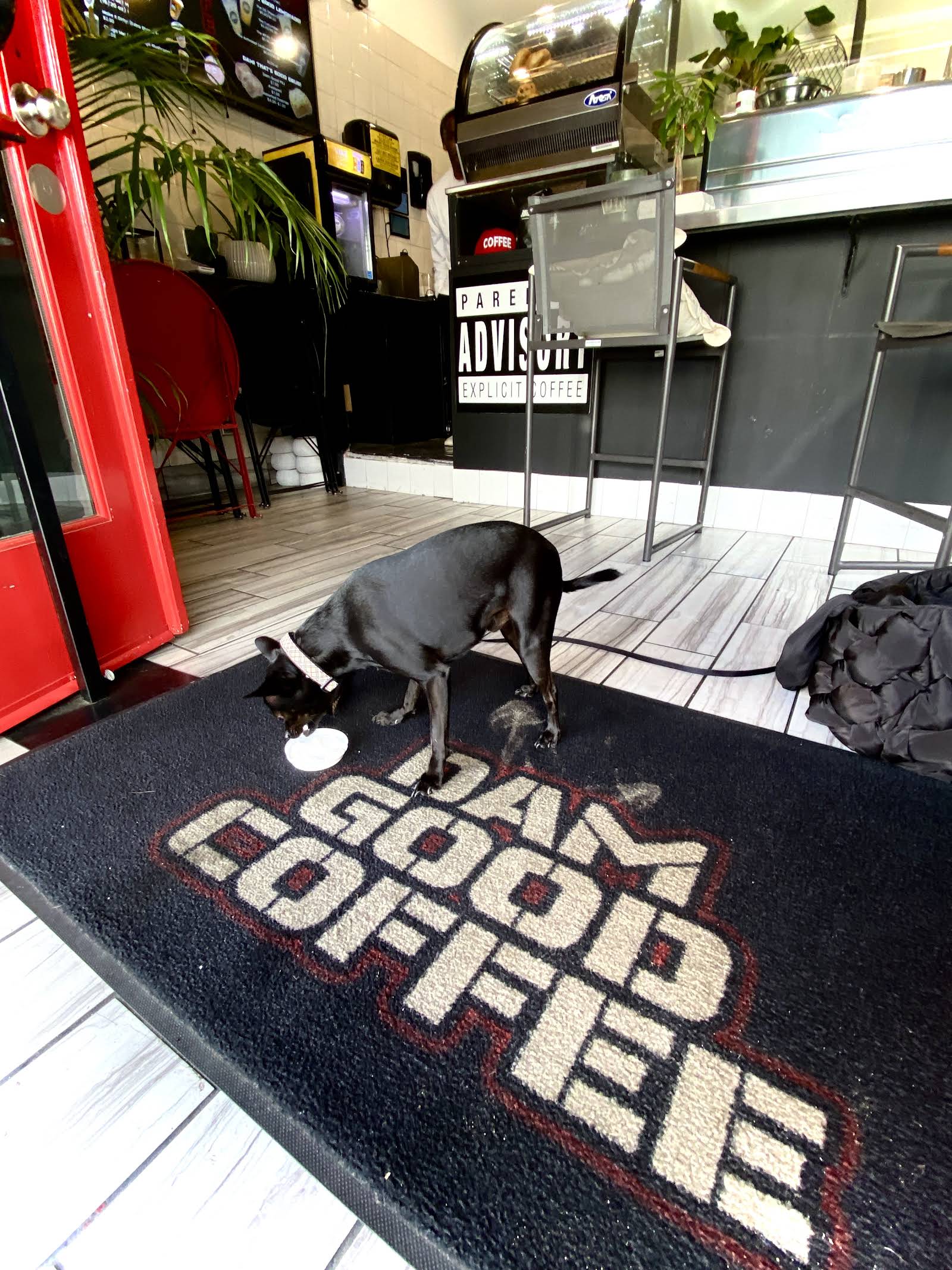 Dam Good Coffee LLC specialty coffee shop in Los Angeles - photo 8