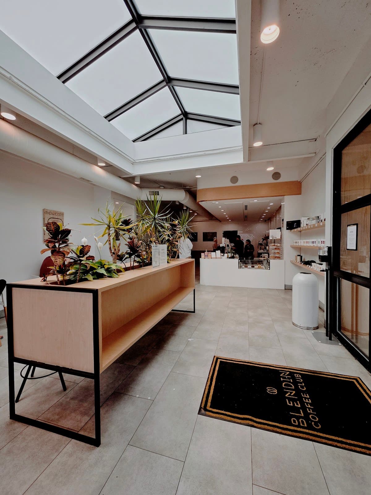 BlendIn Coffee Club - specialty coffee shop in Houston