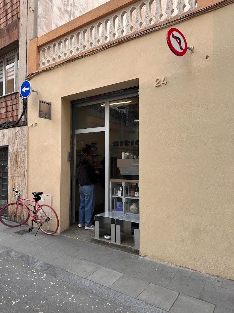 Sitio specialty coffee shop in Barcelona - photo 3