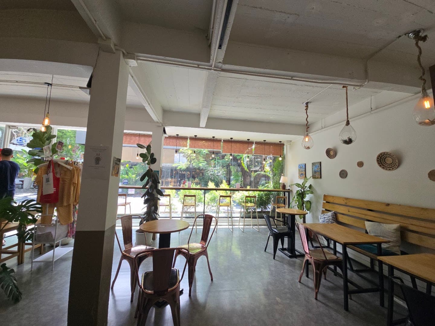 Phil Coffee Co - specialty coffee shop in Bangkok