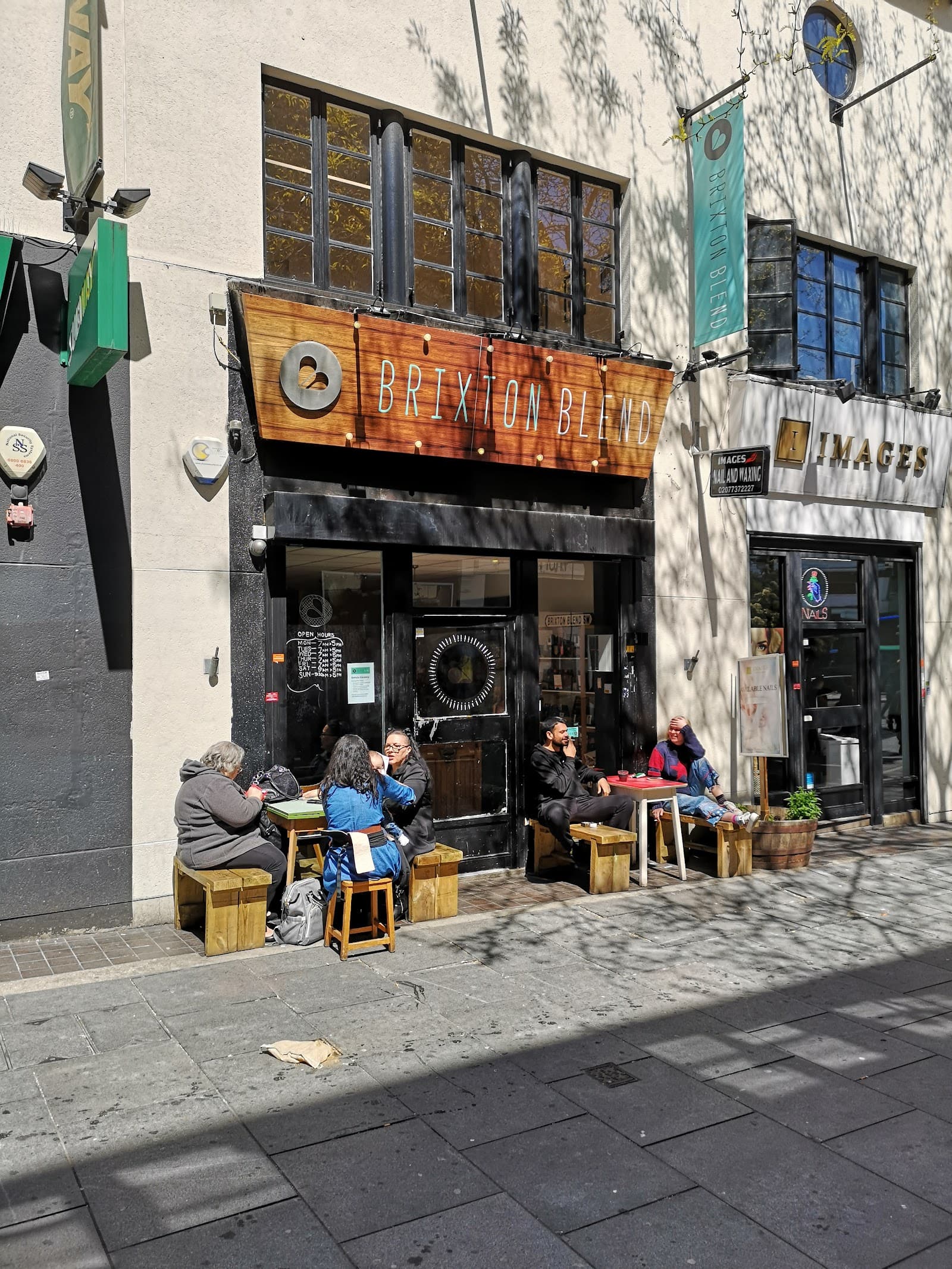 Brixton Blend specialty coffee shop in London - photo 8