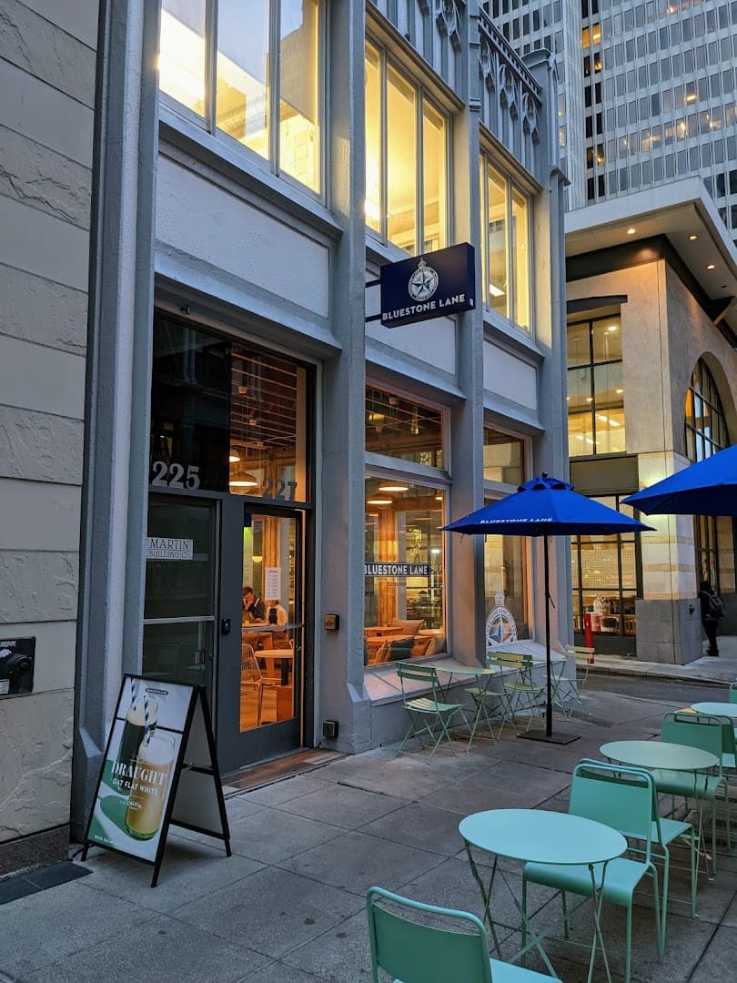 Bluestone Lane Front Street Coffee Shop - specialty coffee shop in Financial District