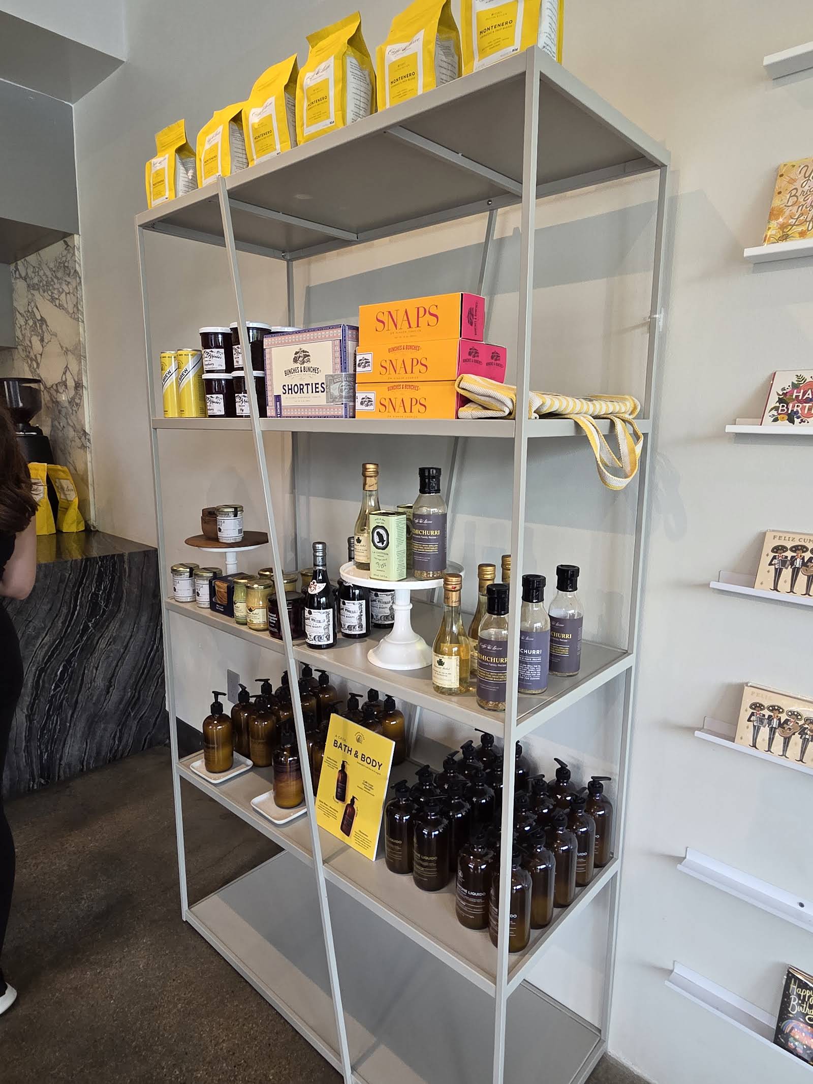 Caffe Luxxe specialty coffee shop in Los Angeles - photo 10