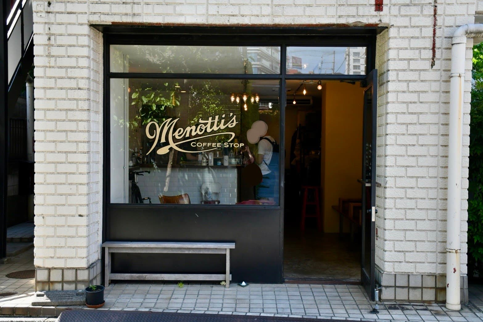 Menotti's Tokyo - specialty coffee shop in Tokyo