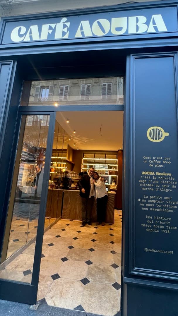 Café Aouba Rosiers - specialty coffee shop in Paris