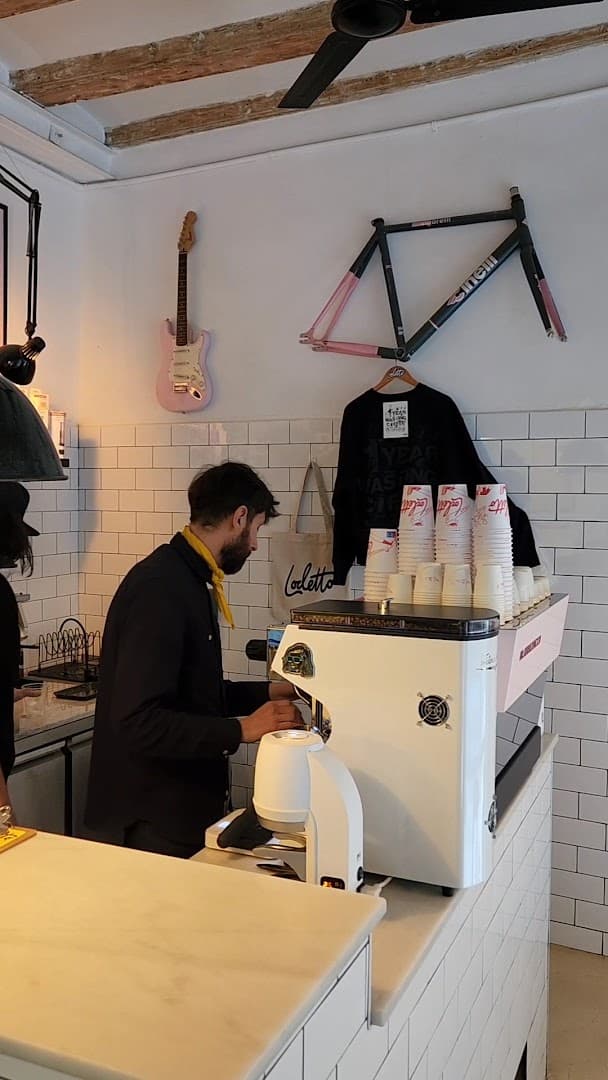 Lodetto Café specialty coffee shop in Barcelona - photo 9