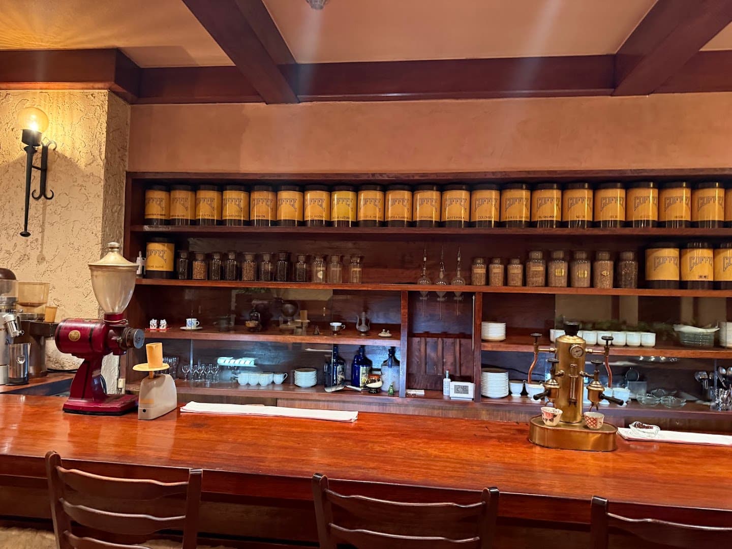 Coffea Arabica - specialty coffee shop in Tokyo