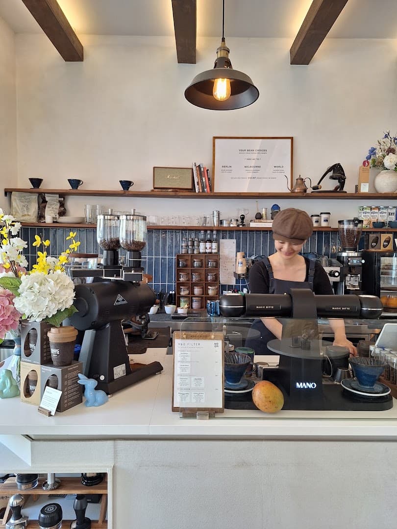 Magic Bitte - specialty coffee shop in Berlin
