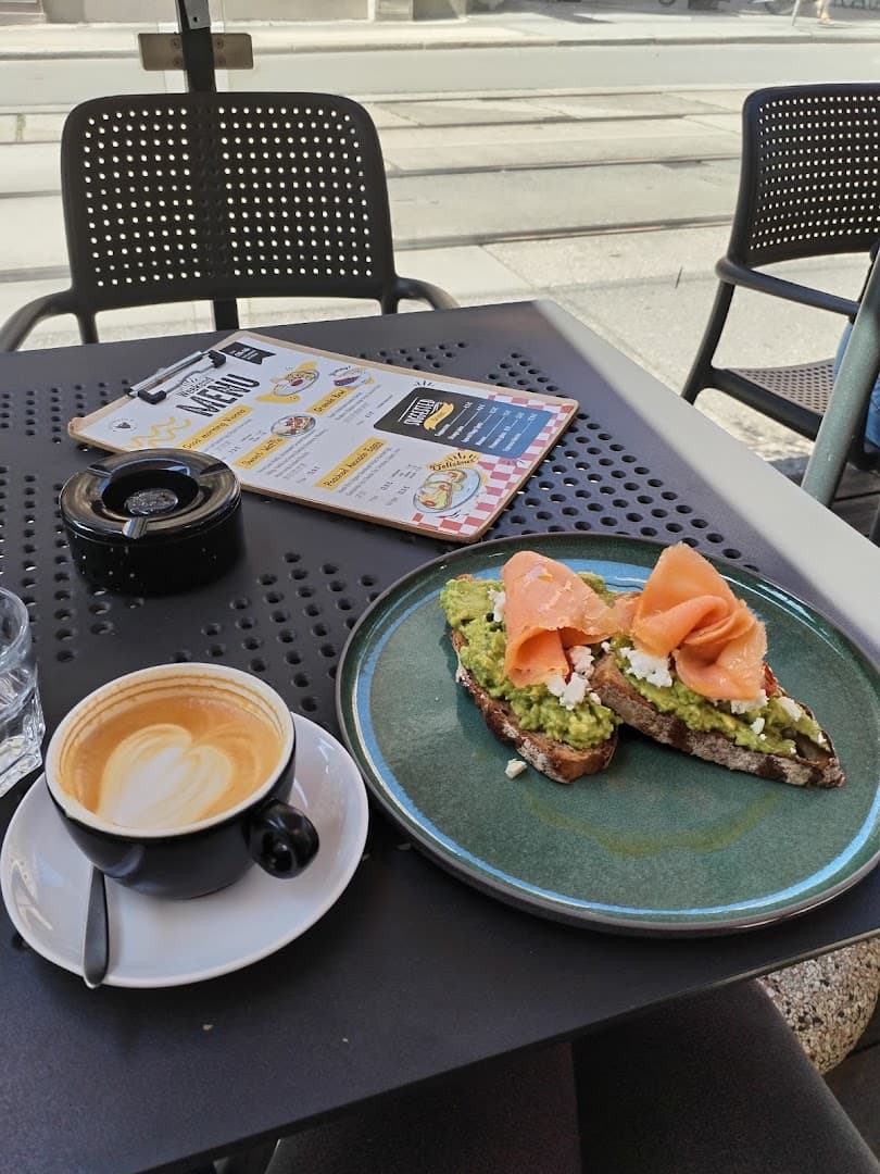 Coffee and Beard - specialty coffee shop in Vienna