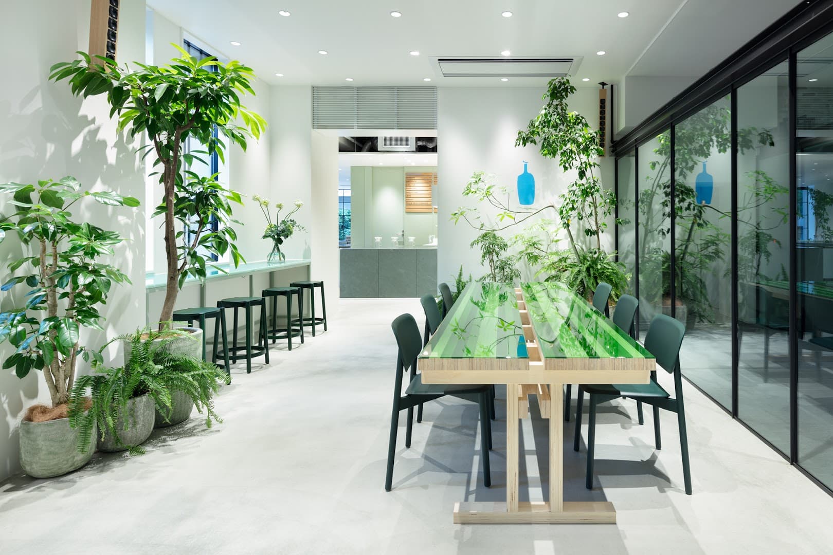 Blue Bottle Coffee - Kyoto Kiyamachi Cafe - specialty coffee shop in Kyoto