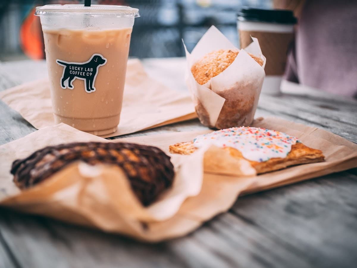 Lucky Lab Coffee Co. - specialty coffee shop in Hyde Park