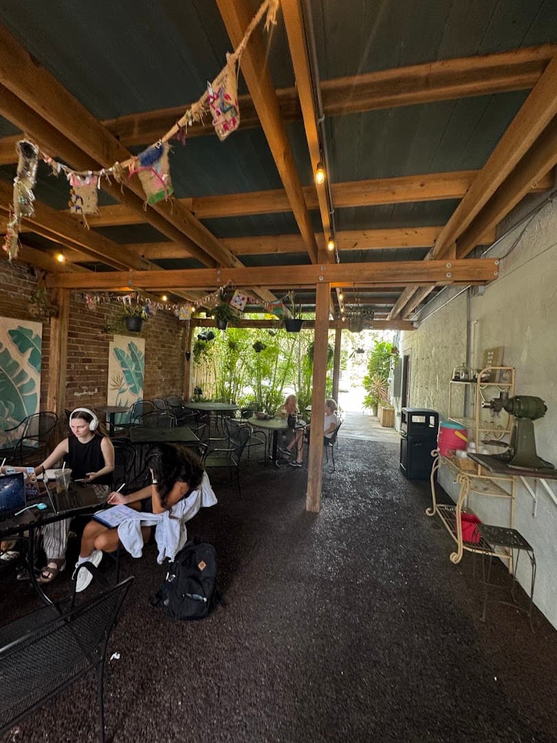 Café Vino Tinto - specialty coffee shop in Tampa-St. Petersburg
