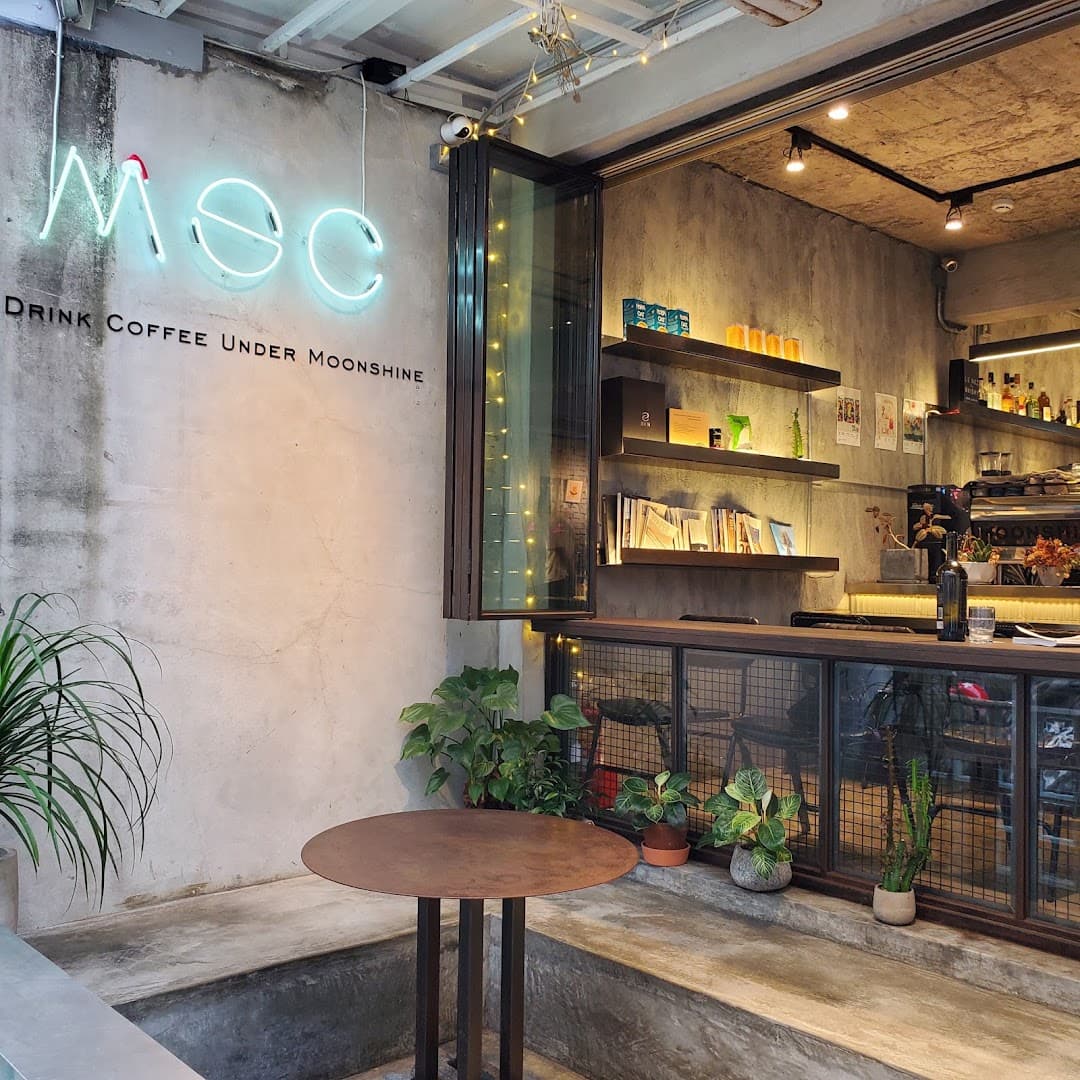 Moonshine Coffee Roasters | 私釀咖啡商行 (敦南旗艦店) - specialty coffee shop in Taipei