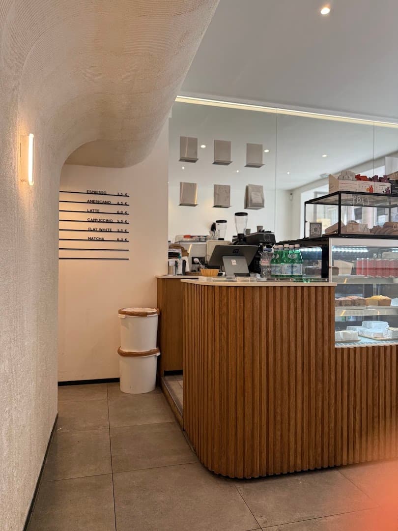 Parallel Coffee - specialty coffee shop in Paris