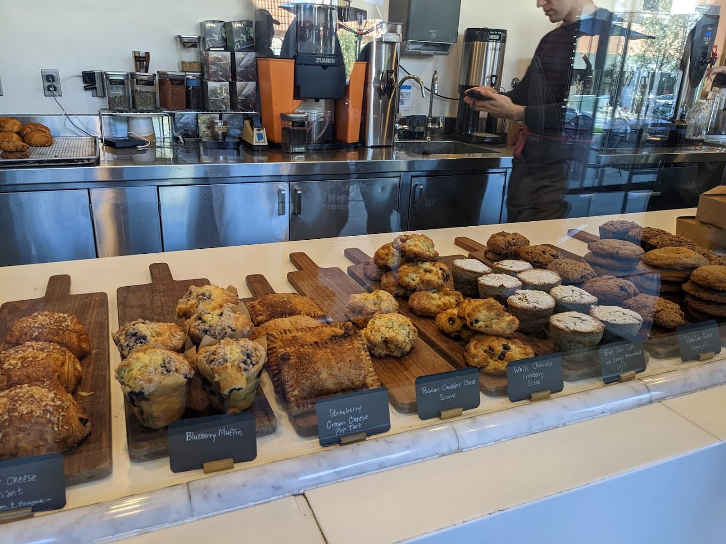 LAMILL Coffee - Silverlake specialty coffee shop in Los Angeles - photo 4