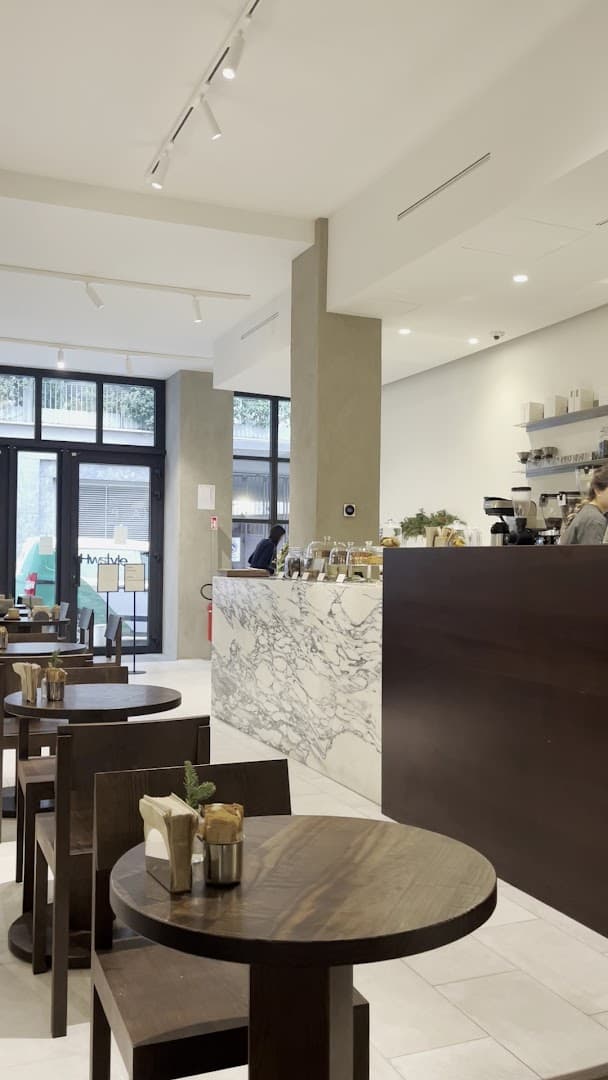 Interior of Atelier Prato, specialty coffee shop in Milan