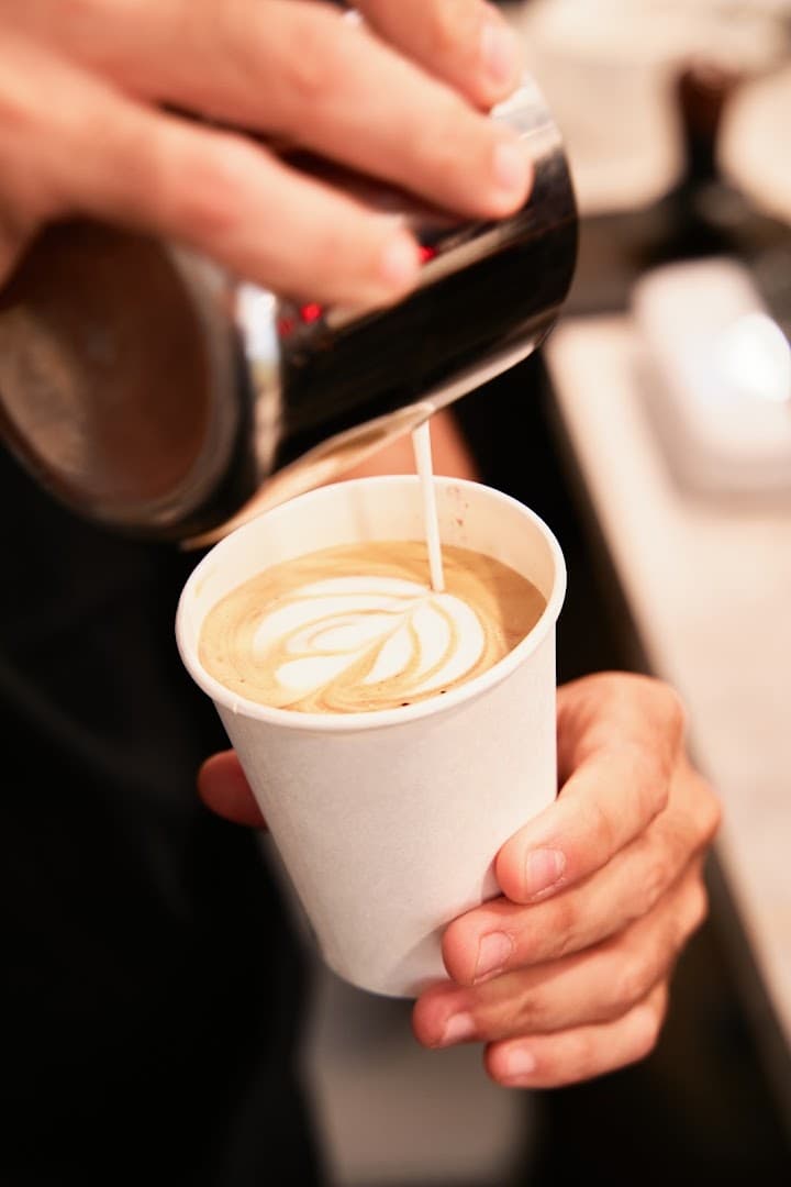 Mitzi Coffee & Brunch - specialty coffee shop in Barcelona