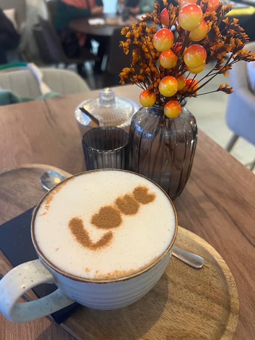 Coffee at Hábovka Café & Víno, specialty coffee shop in Prague