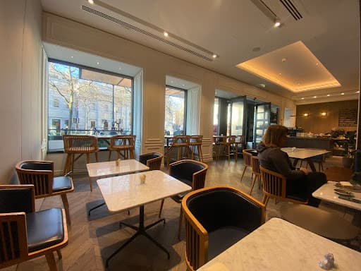 Page Common Coffee House specialty coffee shop in London - photo 8
