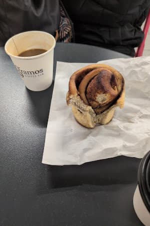Gramos Coffee Bar (underground, sub-level -1) specialty coffee shop in London - photo 8