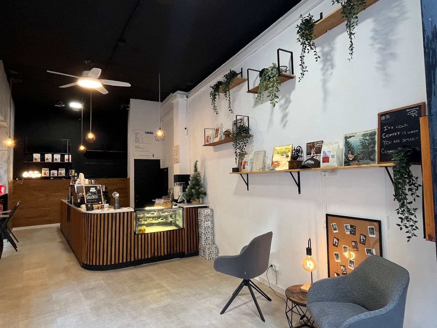 Bandido Cafè Bcn - specialty coffee shop in Barcelona