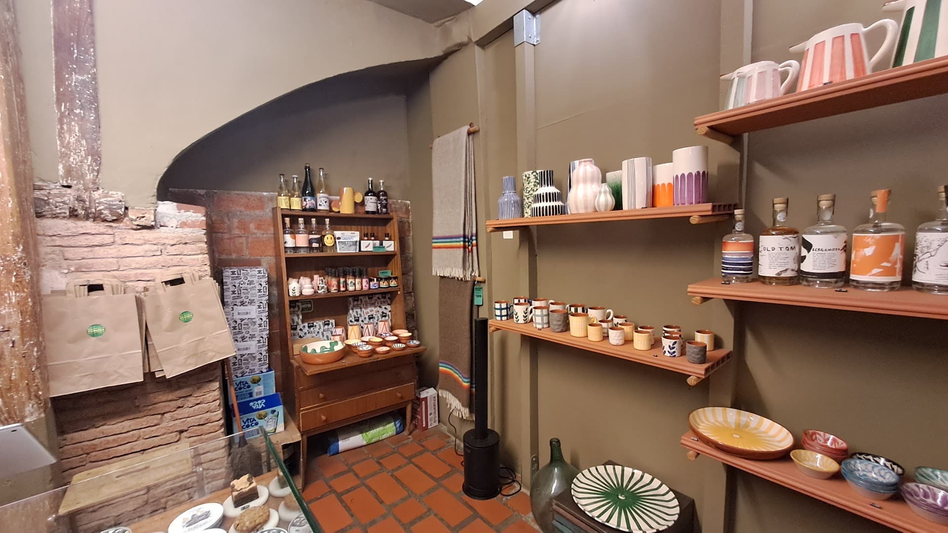 XILOTECA COFFEE + BOTIGA - specialty coffee shop in Barcelona